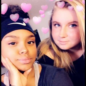 Meet your Posher, Andra